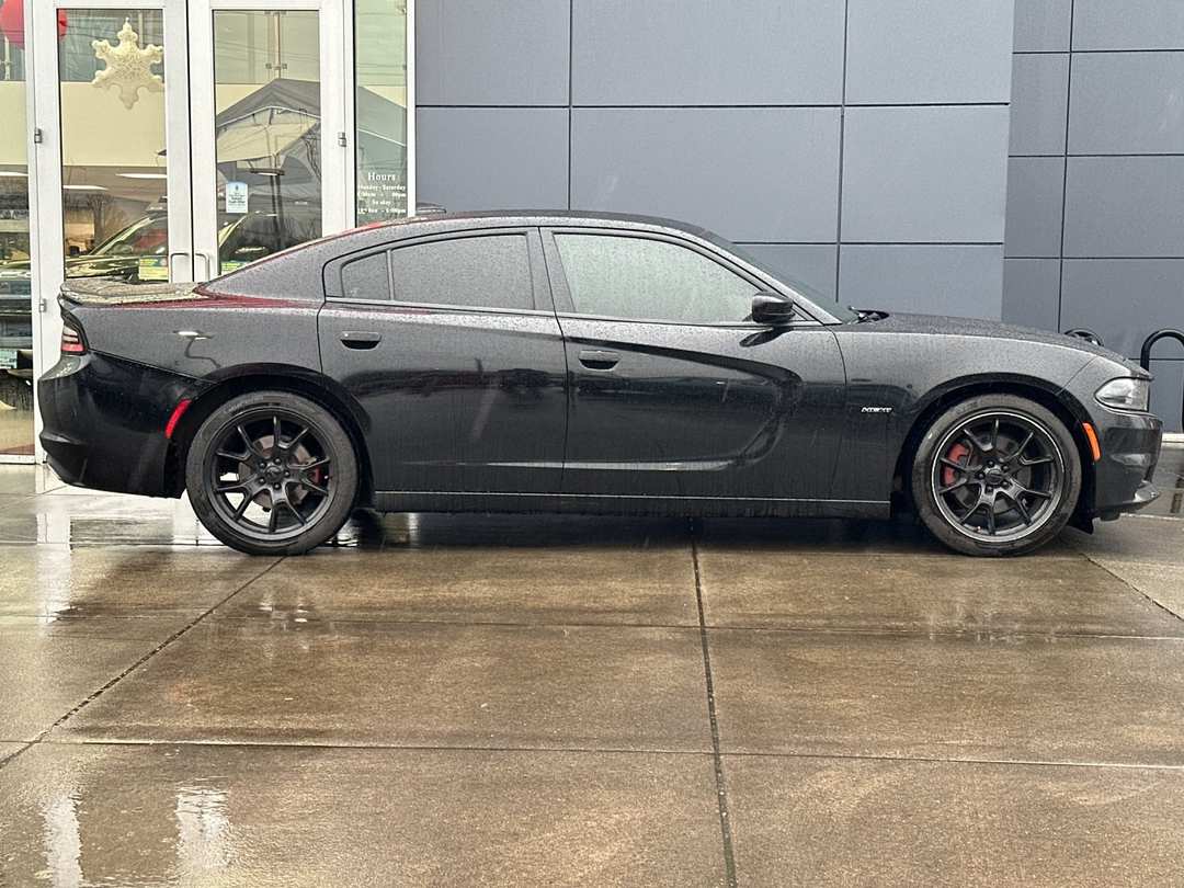 2015 Dodge Charger R/T - Image 2