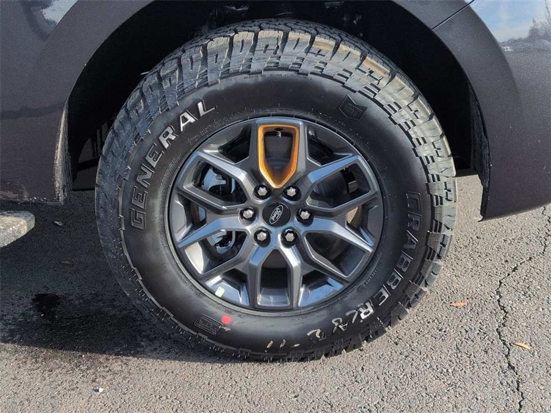 2026 Ford Expedition Tremor - Image 35