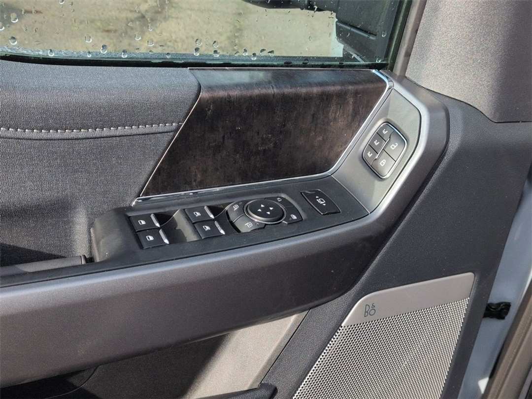 2026 Ford F-350Sd Lariat - Image 10