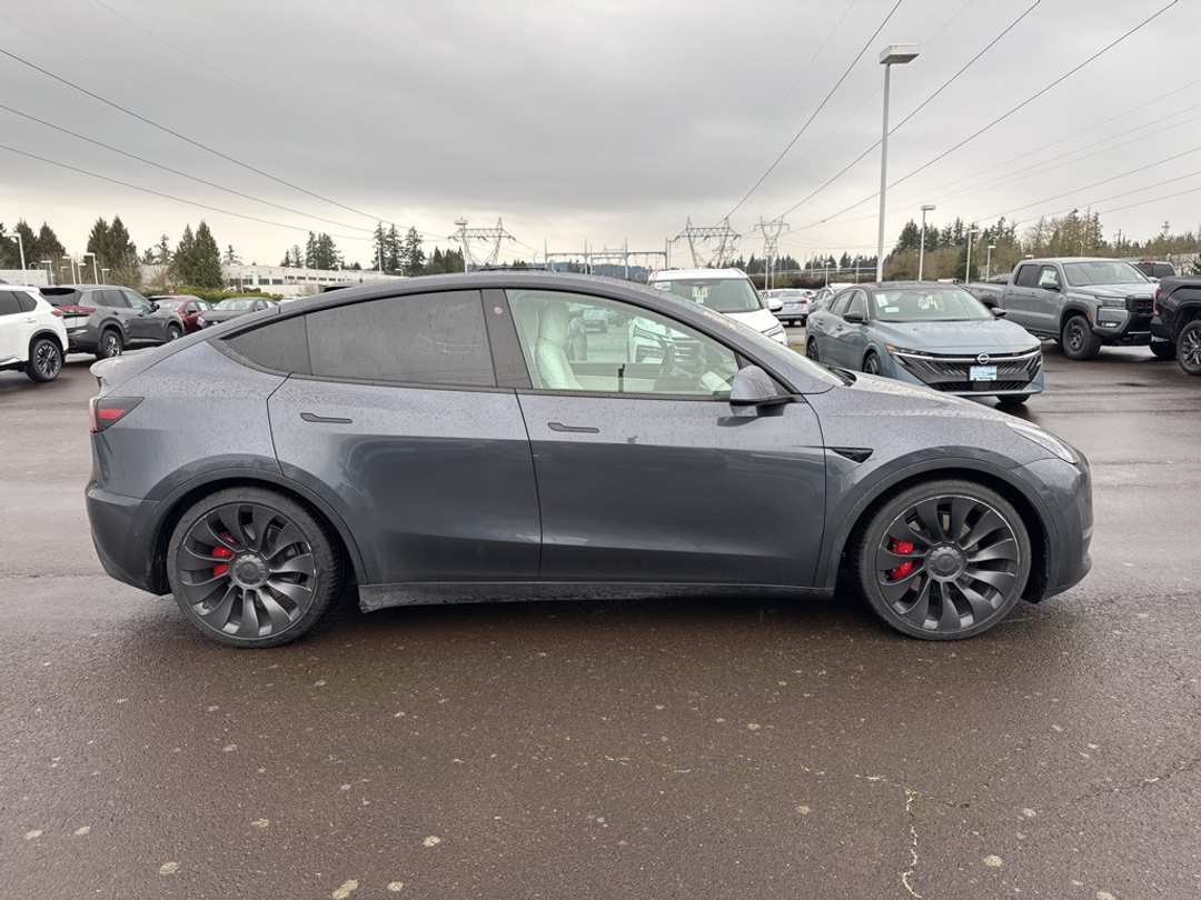 2021 Tesla Model Y Performance - Image 4