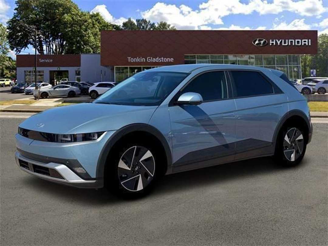 2026 Hyundai Ioniq 5 SEL - Image 2