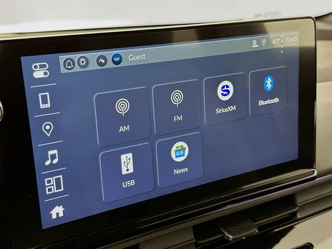 2026 Honda Prologue Touring - Image 15