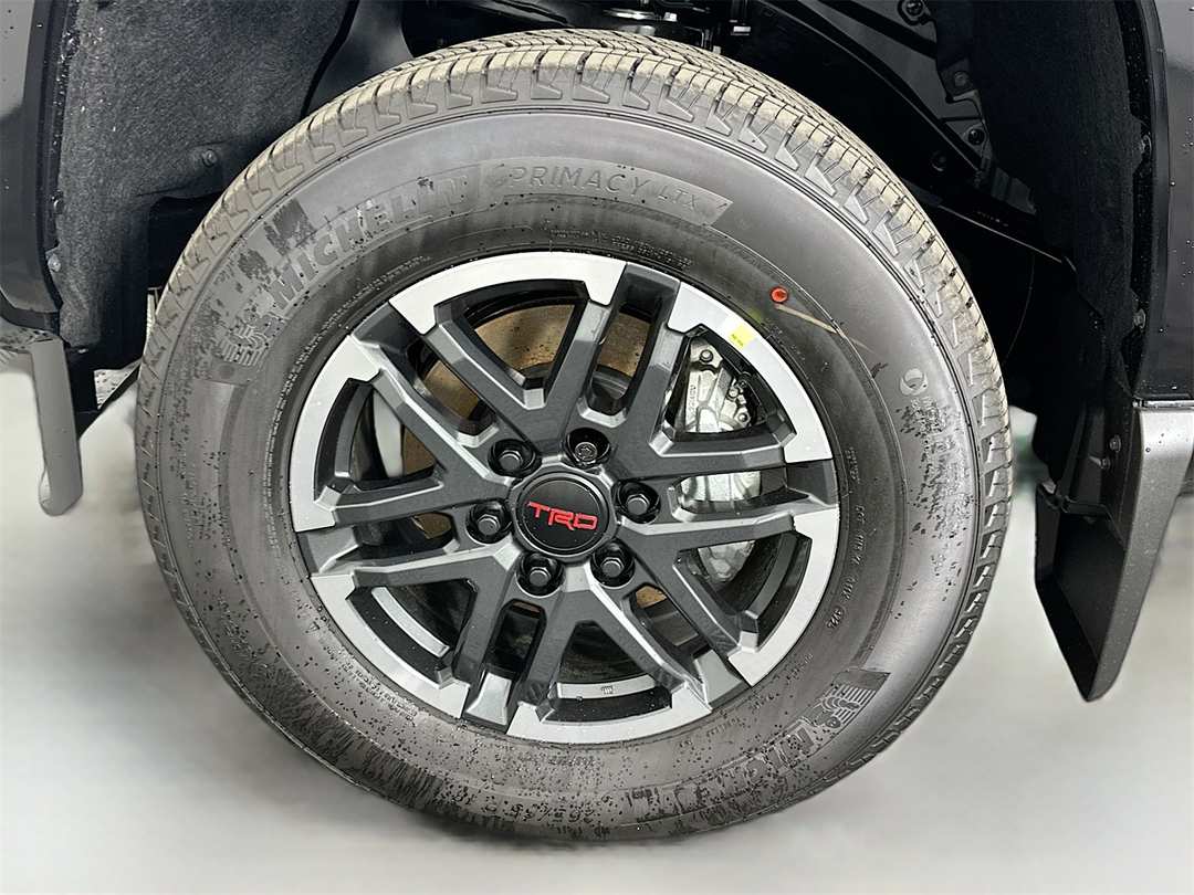 2025 Toyota Tacoma TRD Sport - Image 30