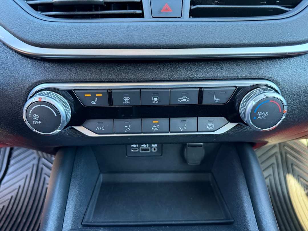 2021 Nissan Altima 2.5 SR - Image 23