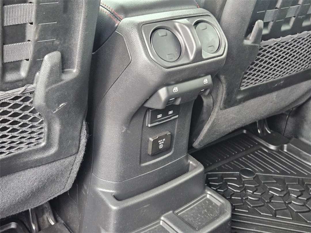 2022 Jeep Wrangler Unlimited Rubicon - Image 30