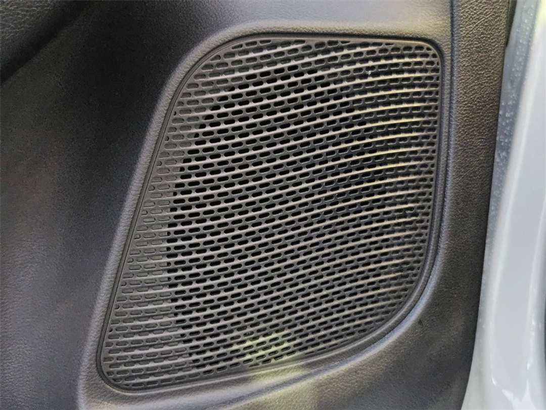 2026 Chrysler Pacifica Select - Image 12