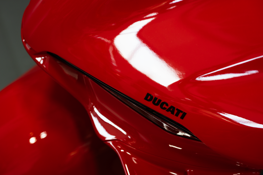 2025 Ducati Panigale V4 - Image 4