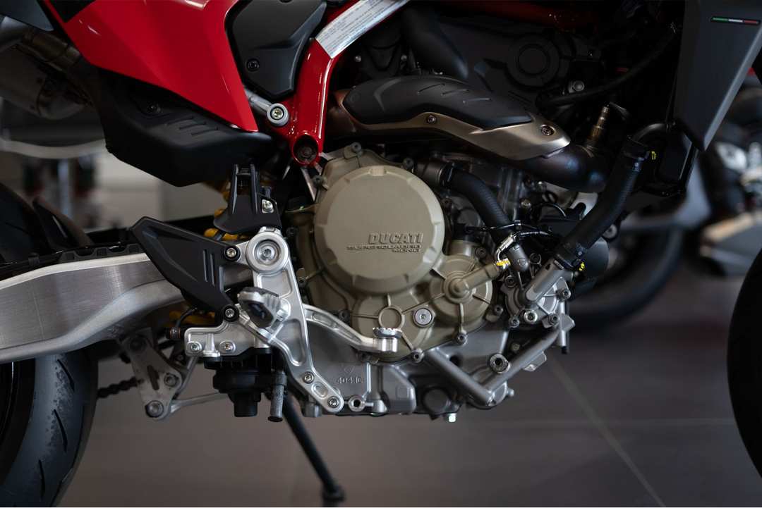 2025 Ducati Hypermotard 698 Mono - Image 2