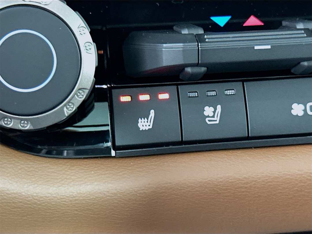 2026 Toyota Tundra 1794 Edition - Image 21