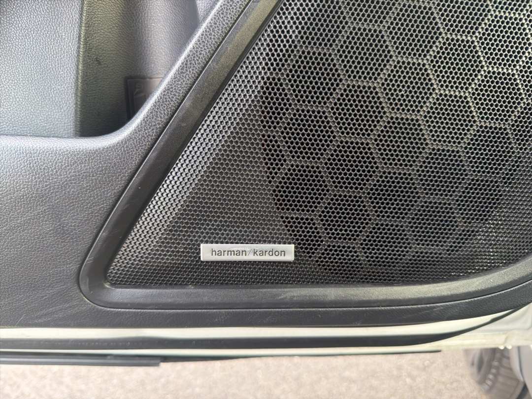 2020 Subaru Outback Limited - Image 14