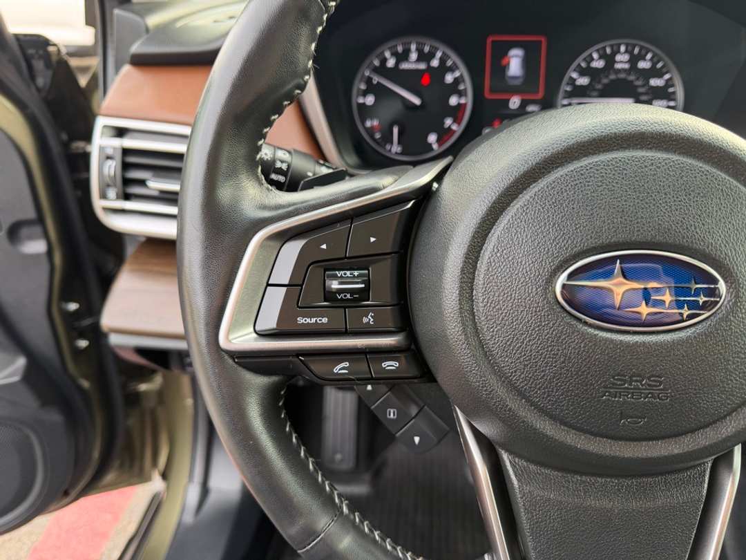 2022 Subaru Outback Touring - Image 19