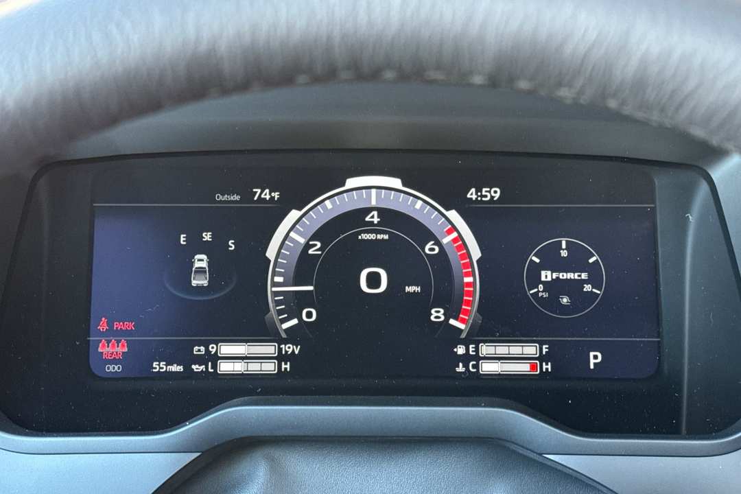 Toyota Tundra - Image 7