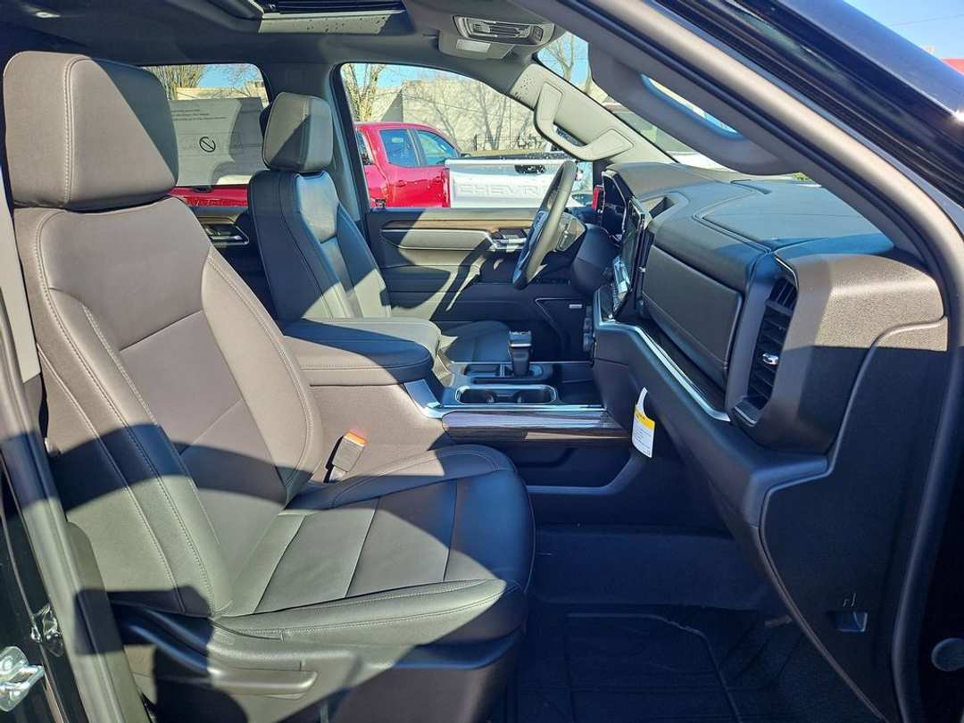 2026 Chevrolet Silverado 1500 RST - Image 28