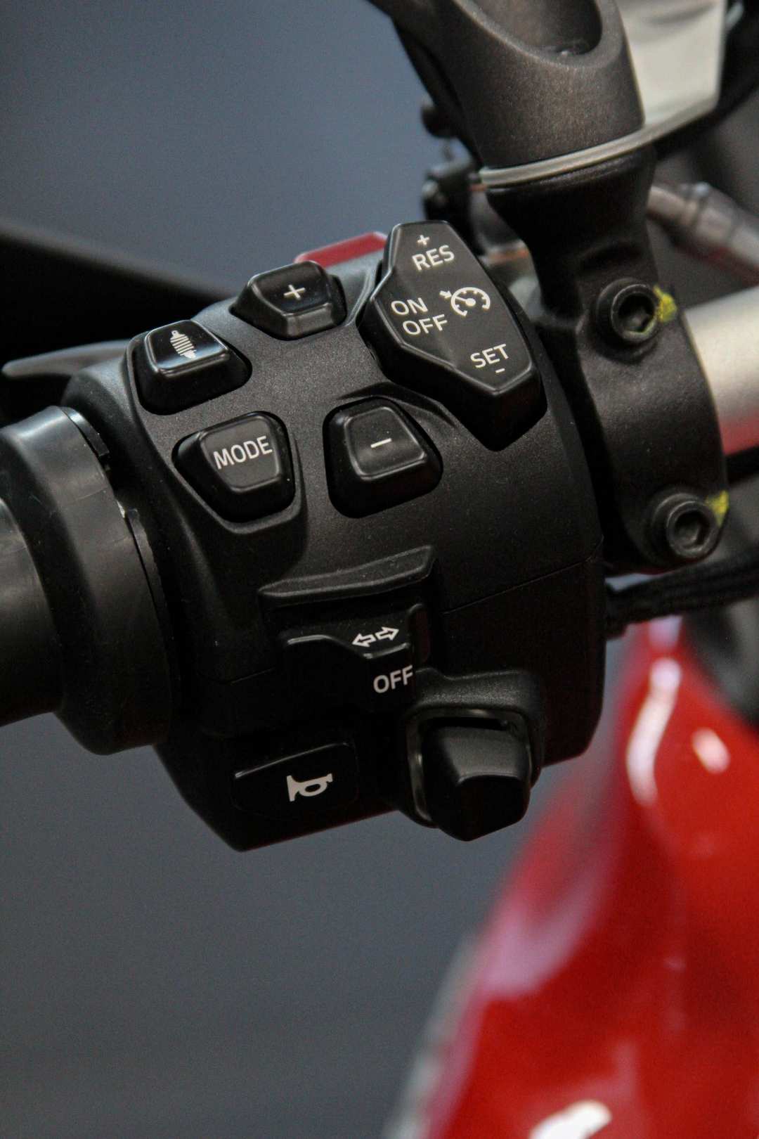 2024 Ducati Multistrada V4 S Travel & Radar - Image 13