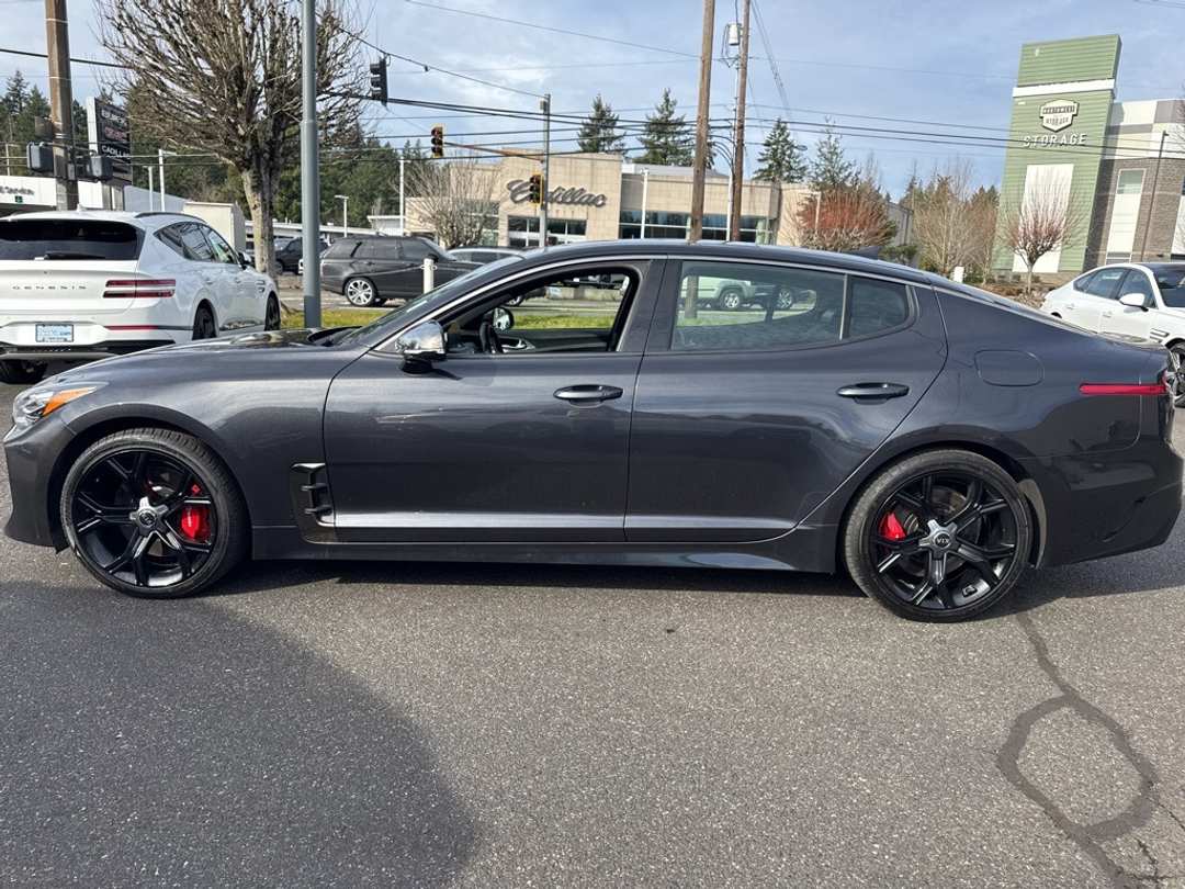 2019 Kia Stinger GT2 - Image 4