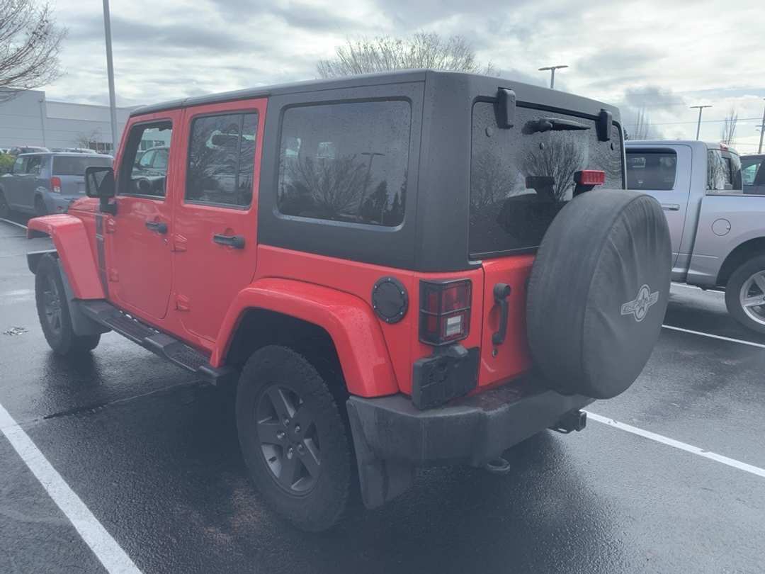 2016 Jeep Wrangler Unlimited Freedom Edition - Image 2
