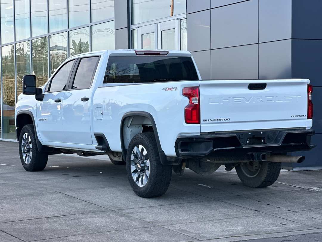 2021 Chevrolet Silverado 2500Hd Custom - Image 5