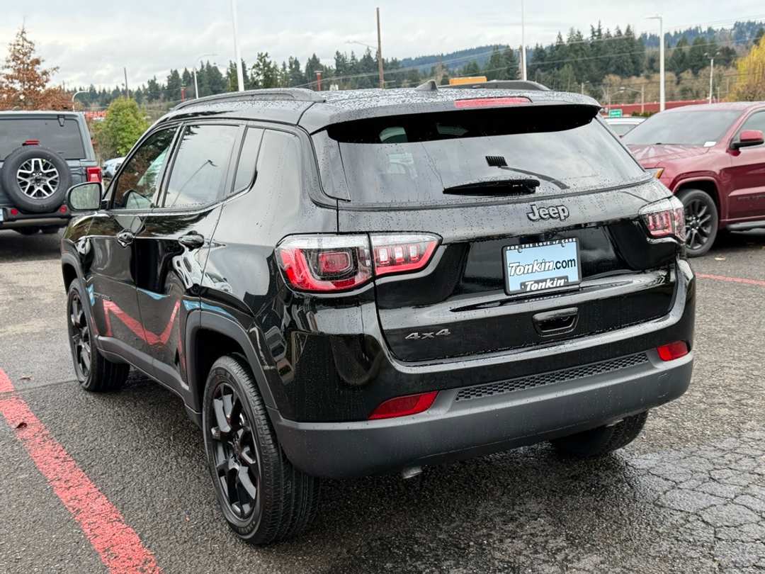 2026 Jeep Compass Latitude - Image 6