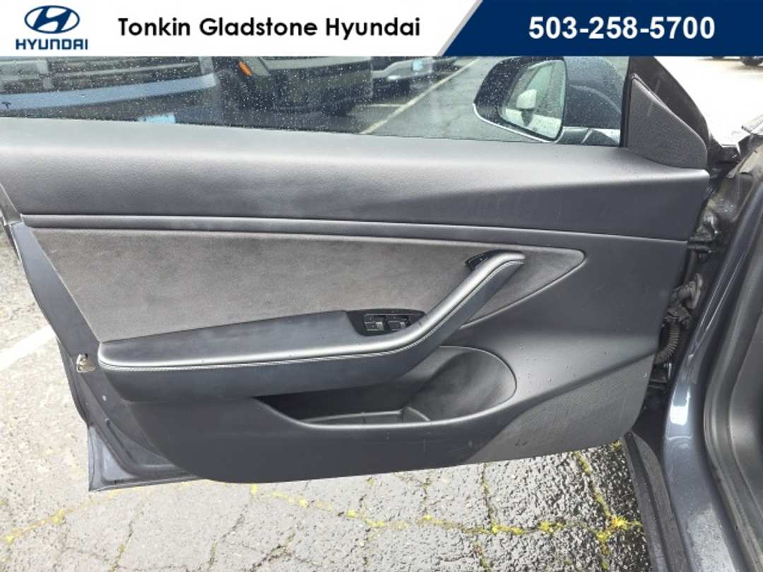 2020 Tesla Model 3 Performance - Image 8