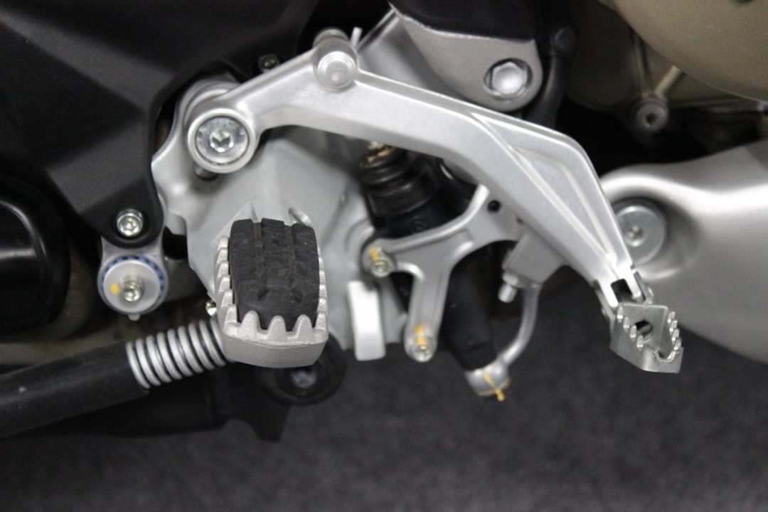 2022 Ducati Multistrada V4 S Travel & Radar Spoked Wheel - Image 13