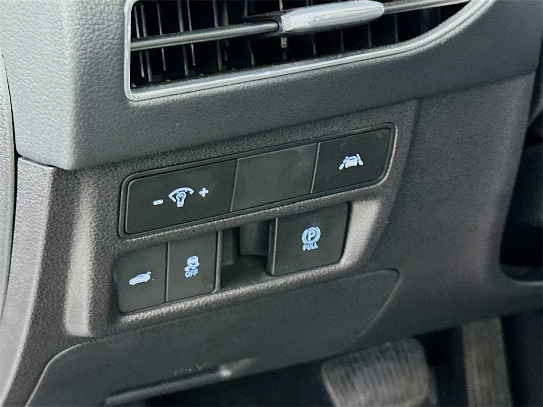 2023 Hyundai Sonata Limited - Image 10