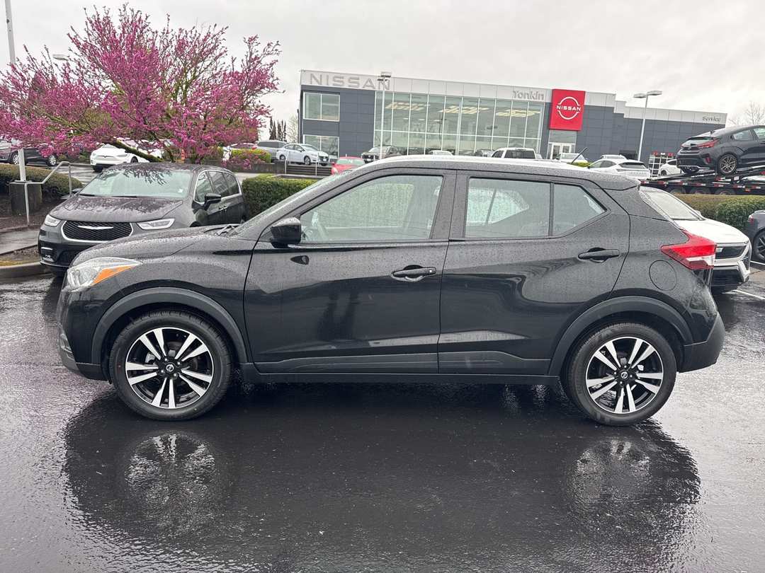 2020 Nissan Kicks SV - Image 3