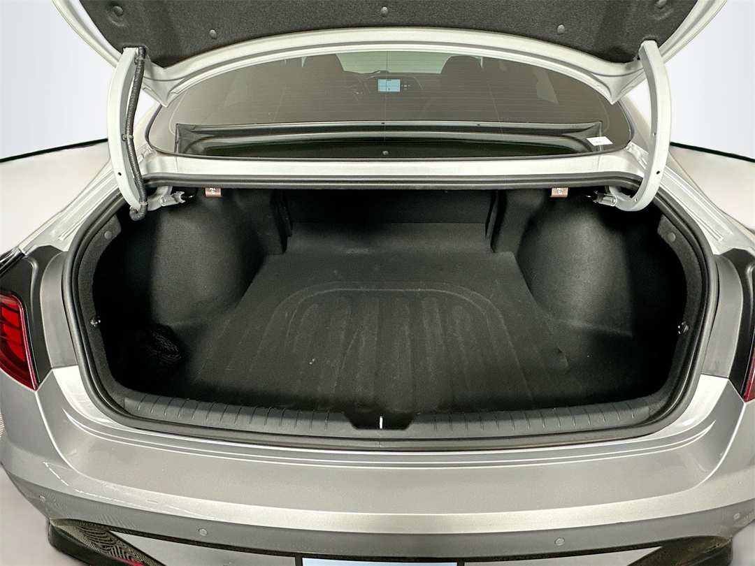 2023 Hyundai Sonata Limited - Image 28