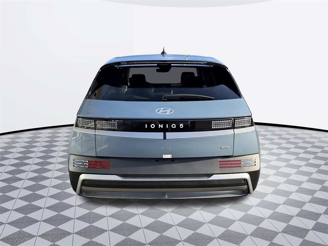 2026 Hyundai Ioniq 5 SEL - Image 6
