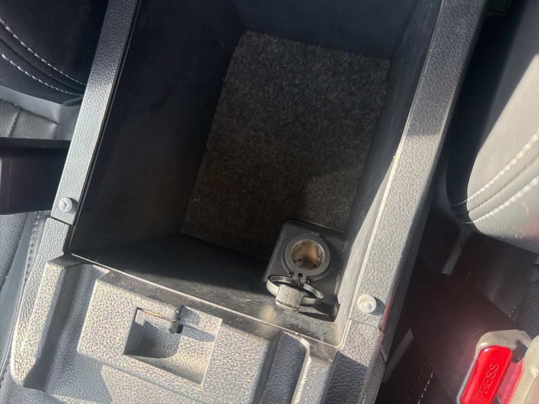 2020 Subaru Outback Limited - Image 40