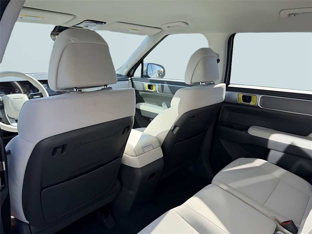 2026 Hyundai Santa Fe SE - Image 29