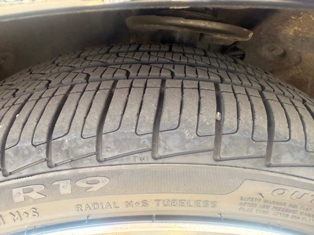 2023 BMW 3 Series 330e xDrive - Image 10