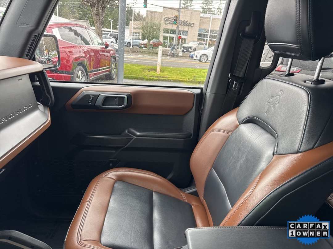 2024 Ford Bronco Outer Banks - Image 33