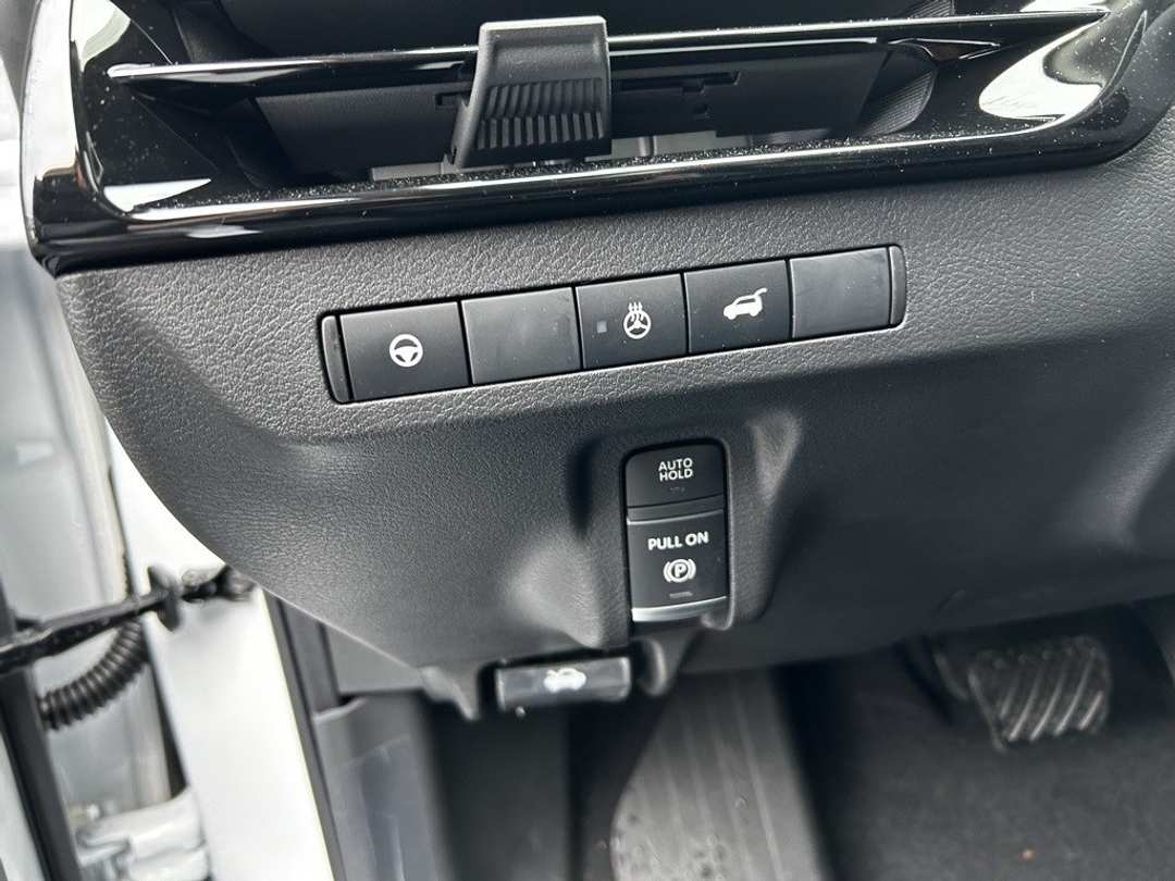 2025 Nissan Murano SL - Image 12