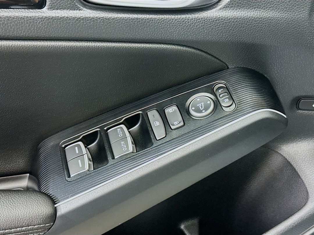 2026 Honda Civic Sport Touring - Image 17