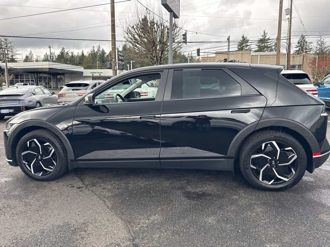 2024 Hyundai Ioniq 5 SEL - Image 4