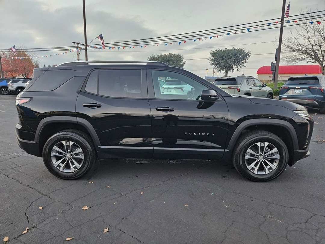 2026 Chevrolet Equinox LT - Image 7