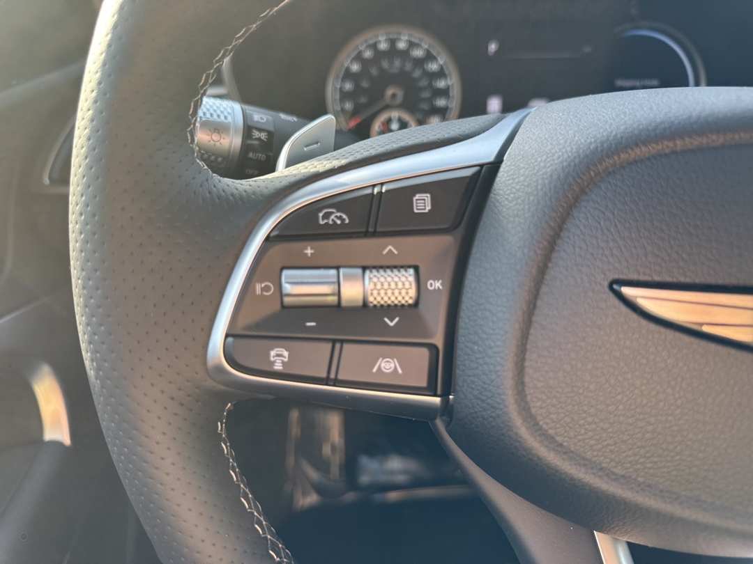 2026 Genesis G70 2.5T - Image 29