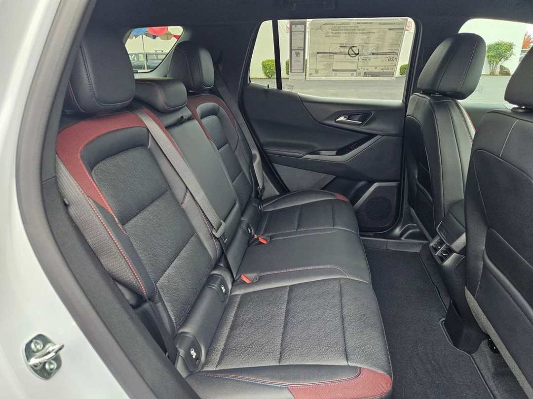 2026 Chevrolet Equinox RS - Image 32