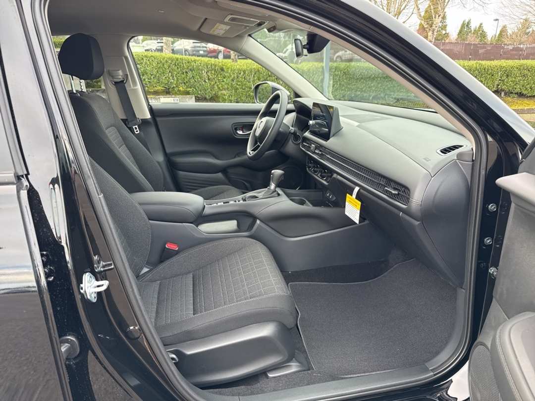 2026 Honda HR-V LX - Image 17