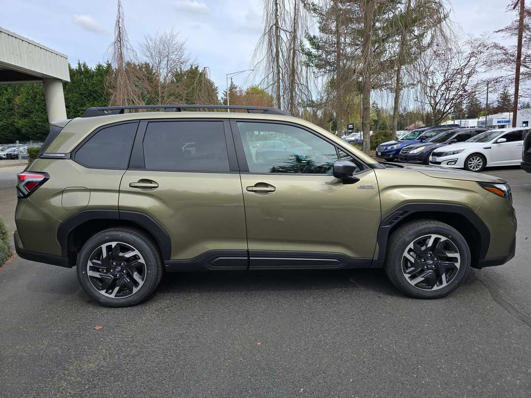 2026 Subaru Forester Premium Hybrid - Image 3