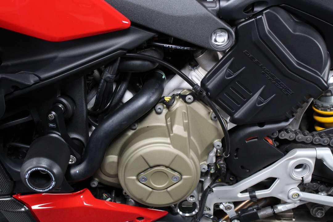 2022 Ducati Streetfighter V4 S - Image 14