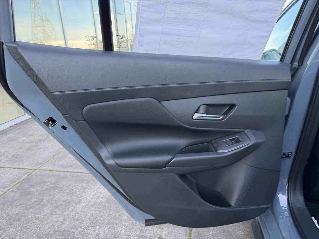 2026 Nissan Sentra SR - Image 31