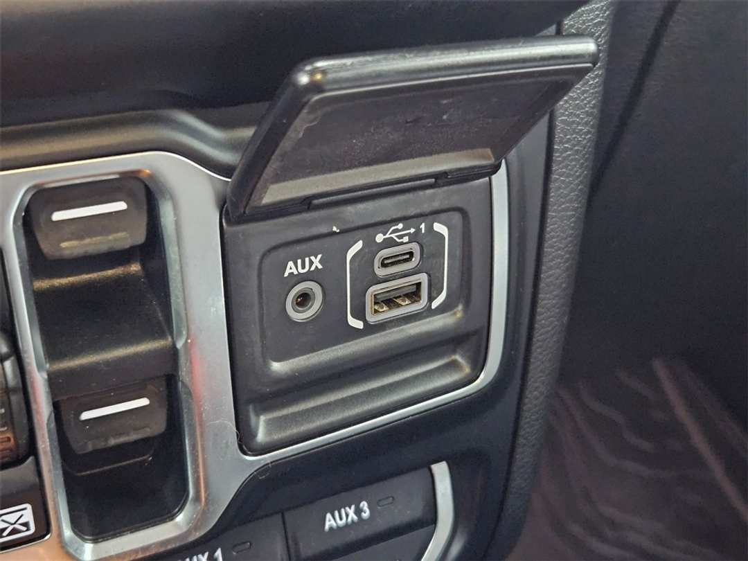 2020 Jeep Gladiator Rubicon - Image 29