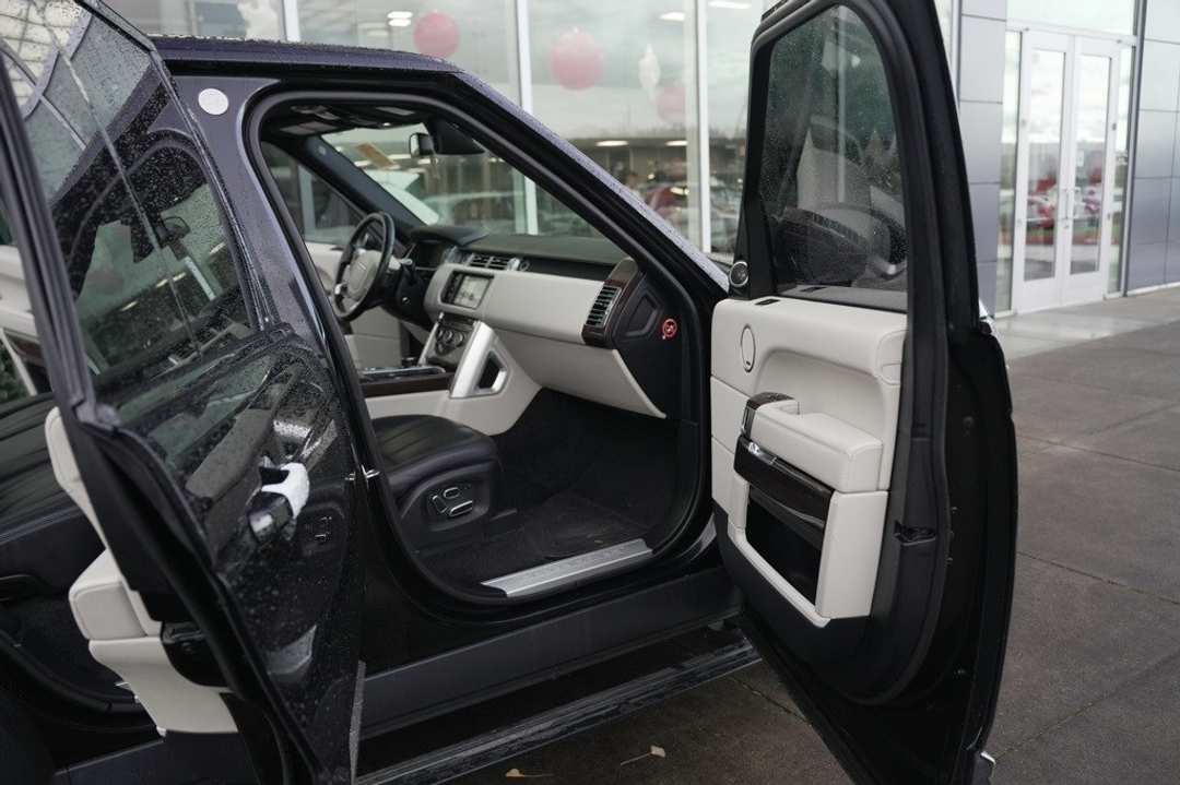 2015 Land Rover Range Rover 5.0L V8 Supercharged - Image 24