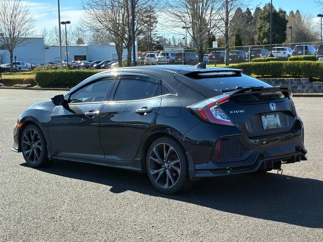 2017 Honda Civic Sport - Image 5