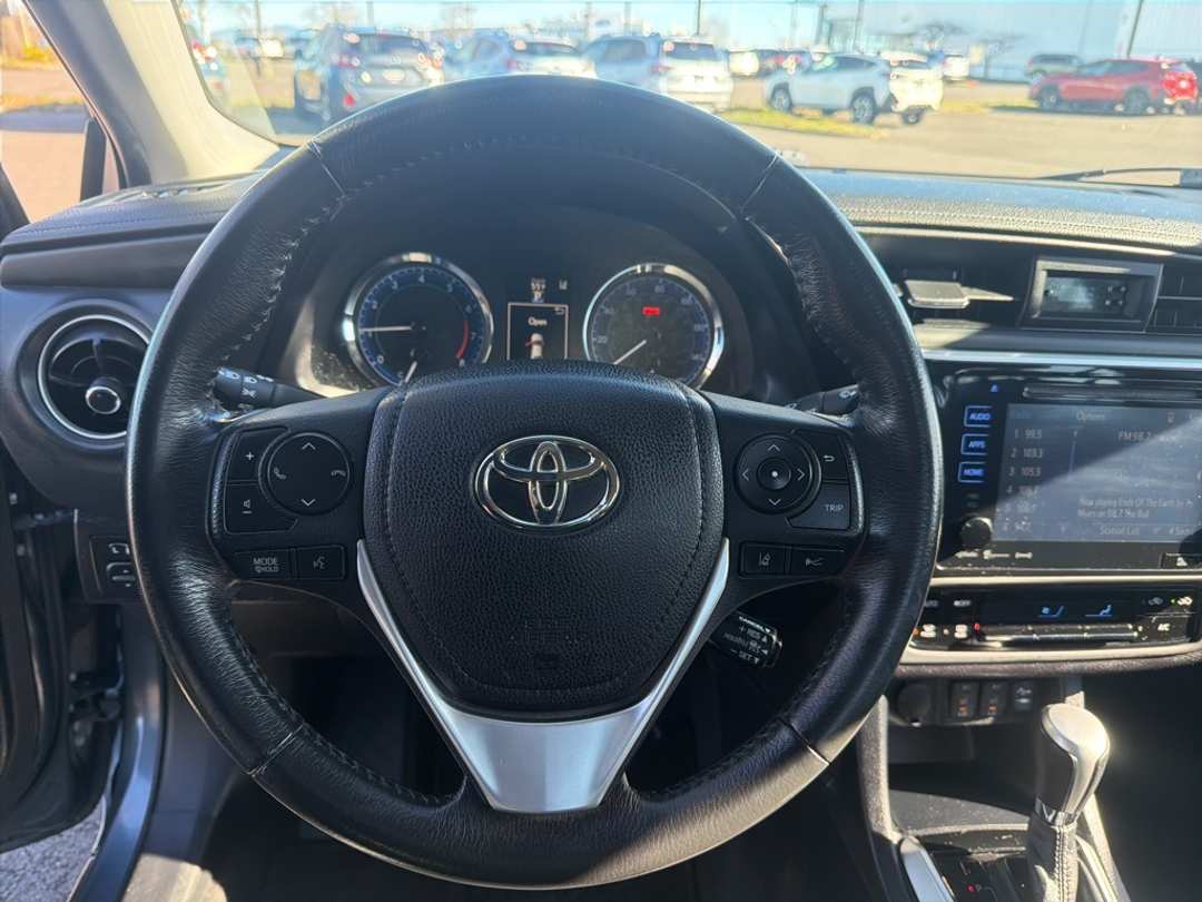 2018 Toyota Corolla L - Image 28