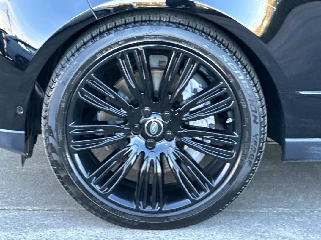 2020 Land Rover Range Rover HSE - Image 24