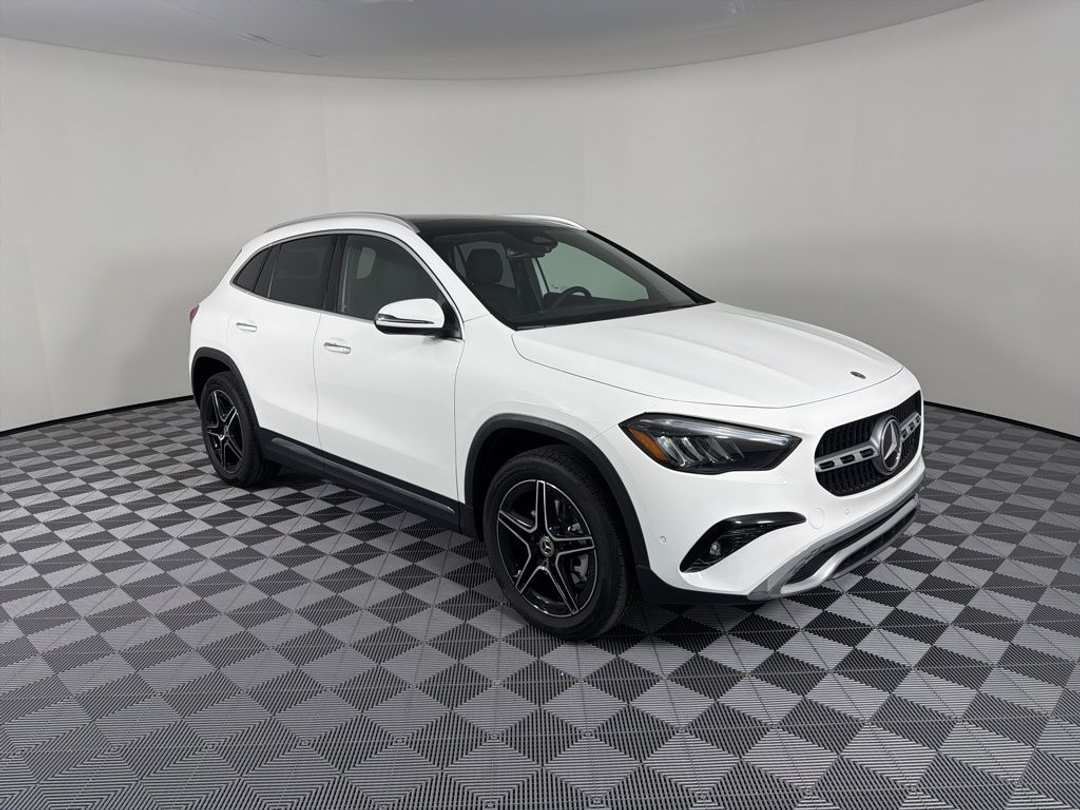 2026 Mercedes-Benz GLA 250 - Image 2