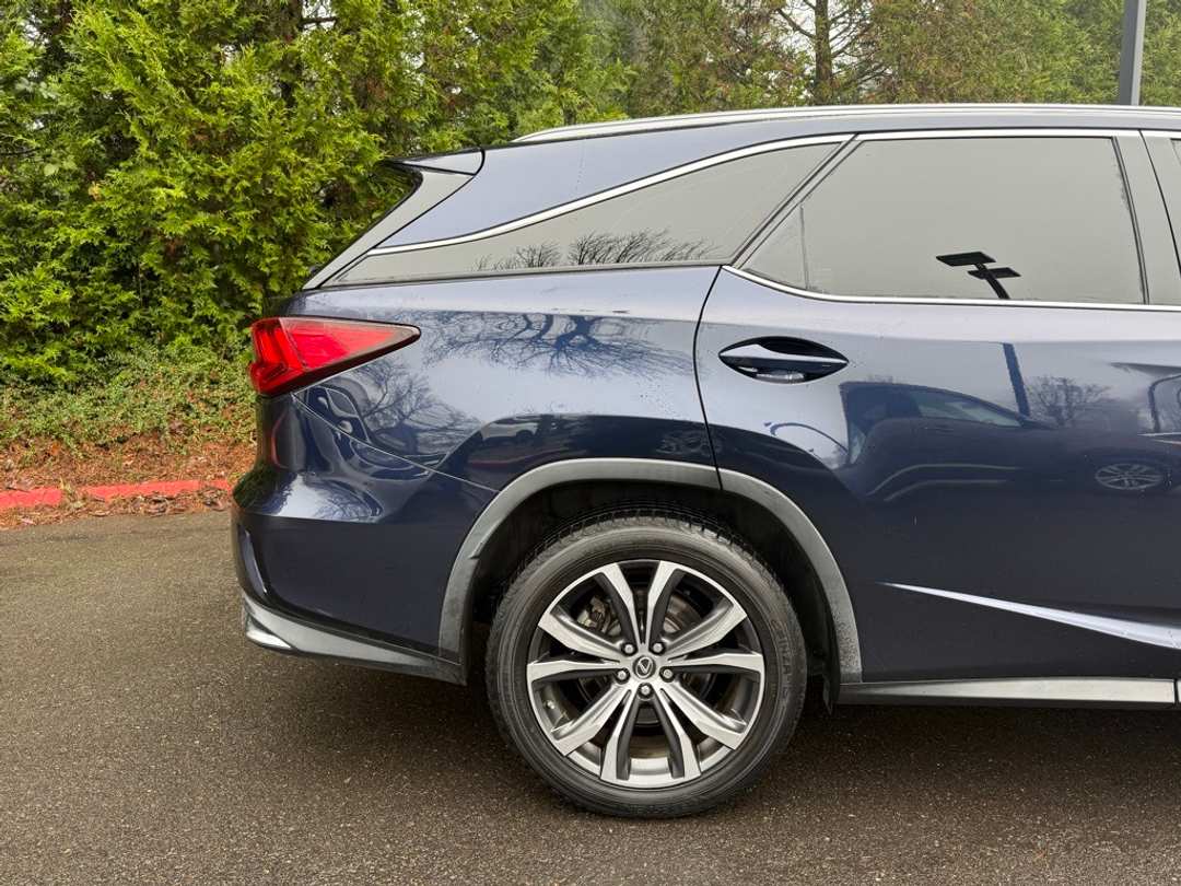 2018 Lexus RX 350L - Image 11