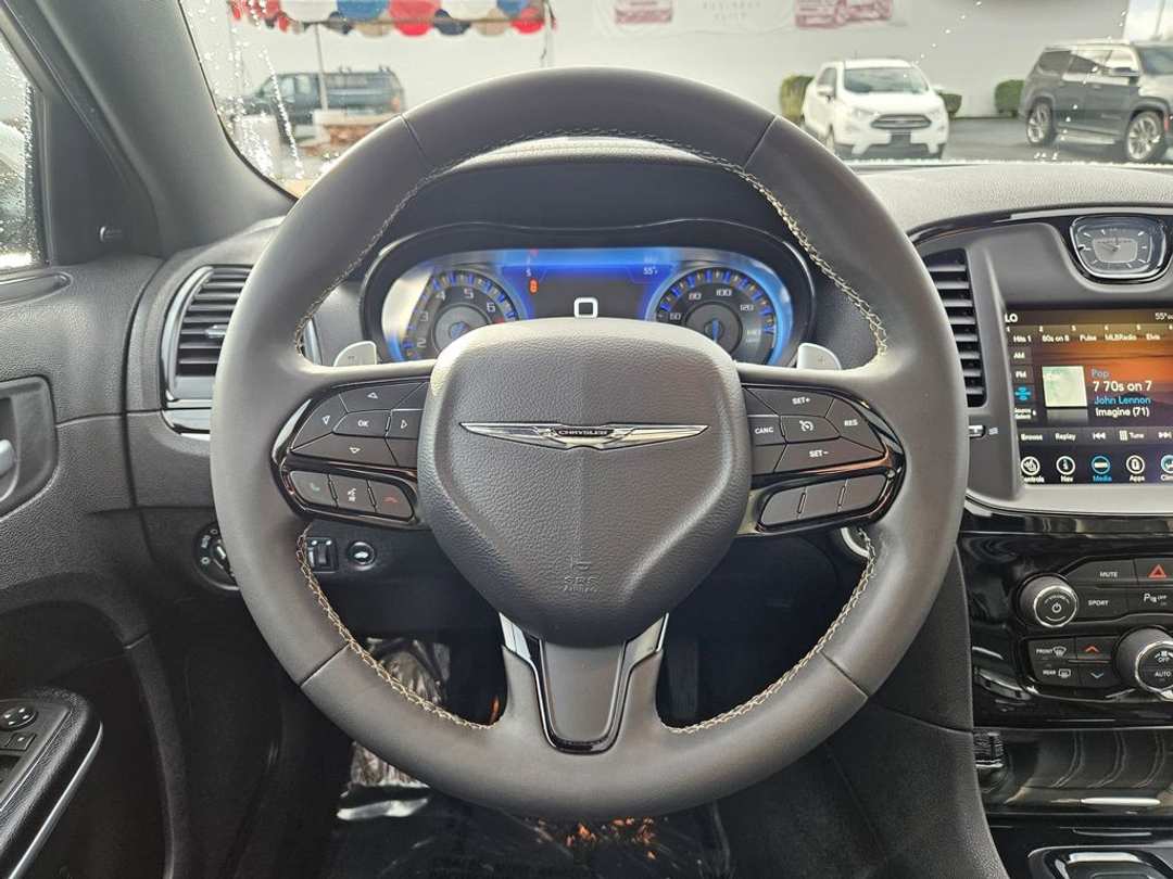 2023 Chrysler 300 S - Image 15